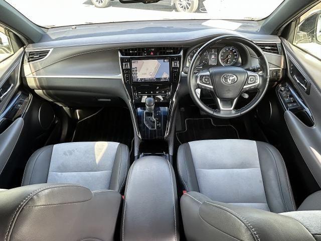 
								Toyota Harrier full									