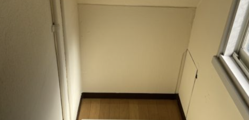 第一みどりビル 403
